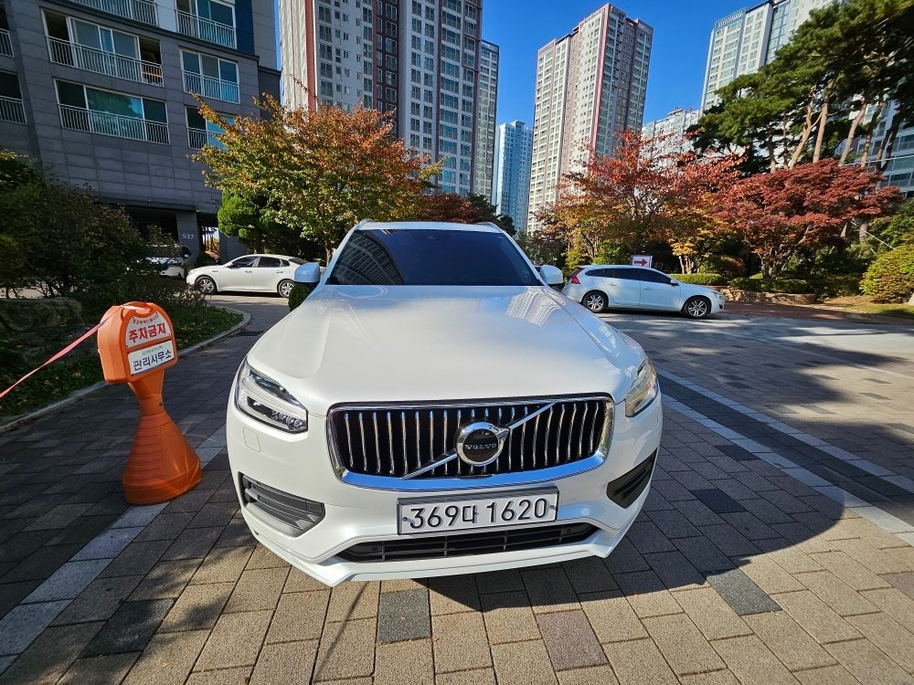 XC90 Ⅱ D5 AWD Momentum 매물 썸네일