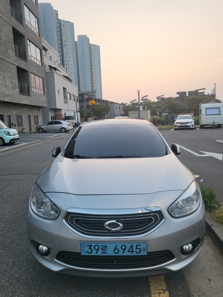 SM3 Z.E BEV(22kWh) FWD RE 매물 썸네일