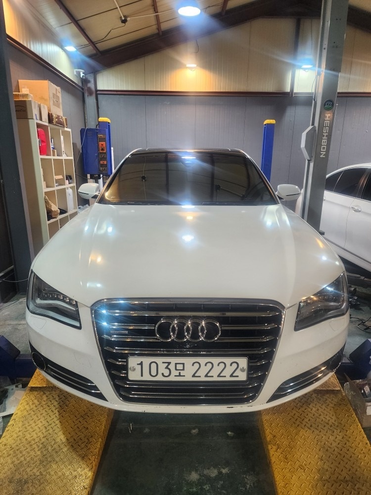 A8 D4/4H 4.2 TDI 콰트로 L (351마력) 매물 썸네일