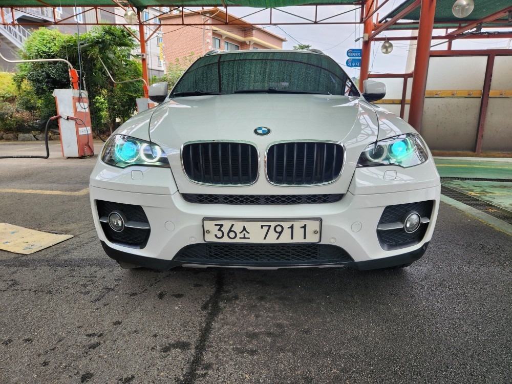 X6 E71 30d xDrive 후기형 (245마력) 매물 썸네일