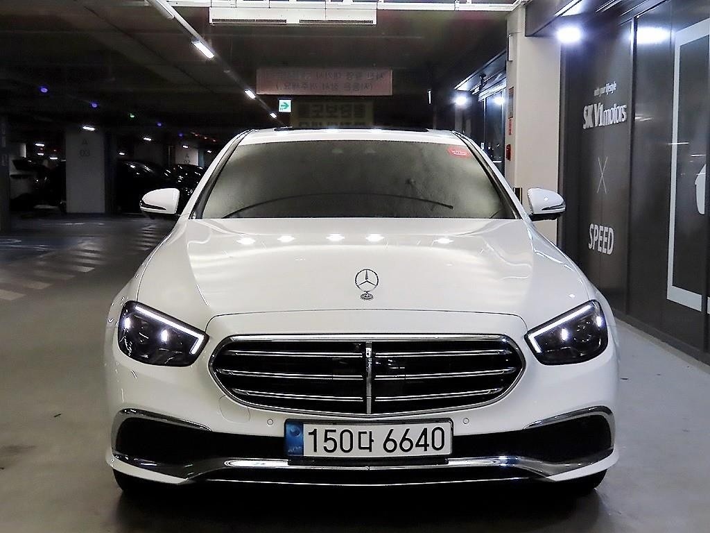 E 클래스 W213 E300 e 4Matic 후기형 (211마력) 익스클루시브 매물 썸네일