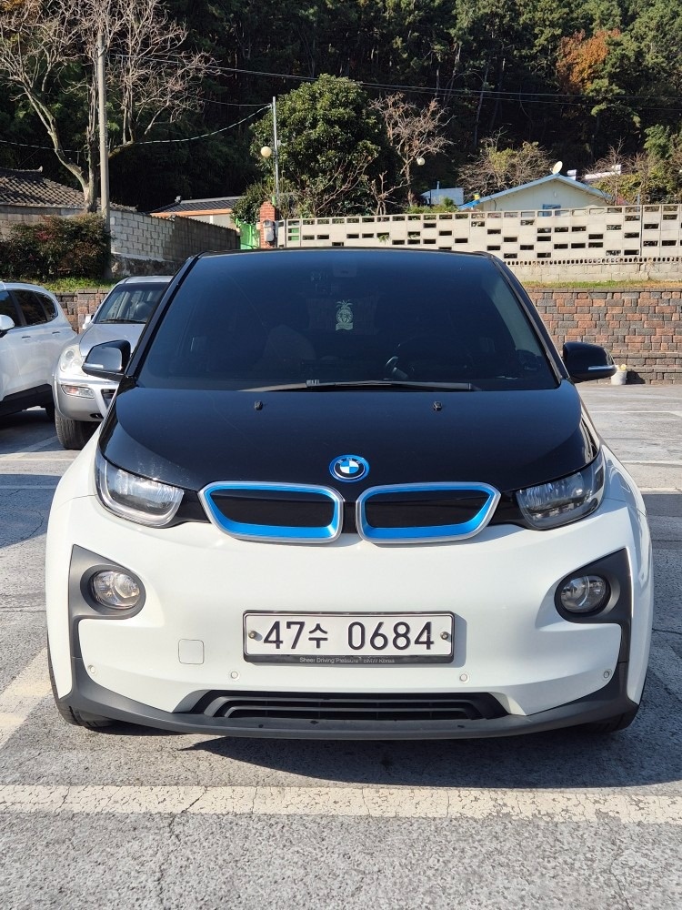 i3 IO1 BEV(22.6kWh) FWD (170마력) 매물 썸네일