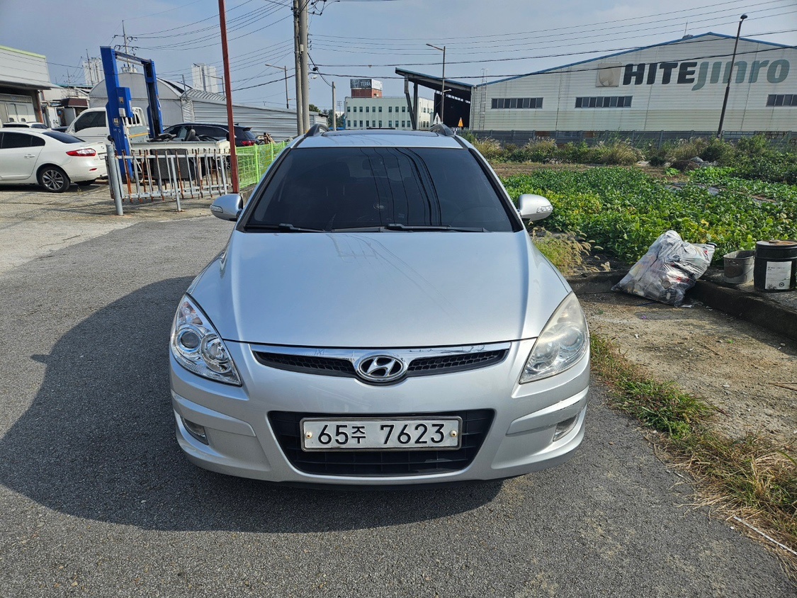 i30 cw FD 1.6 디젤 FWD 럭셔리 매물 썸네일