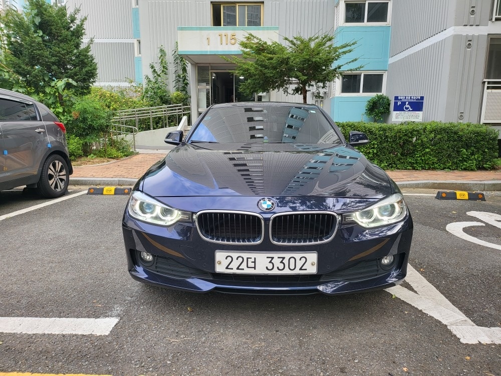 BMW 320d F30 판매.
201 중고차 직거래 (2)