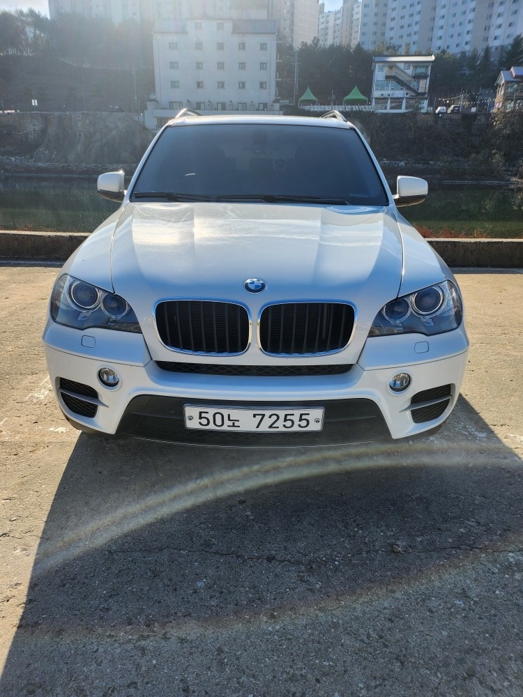 X5 E70 30d xDrive 후기형 (245마력) 매물 썸네일