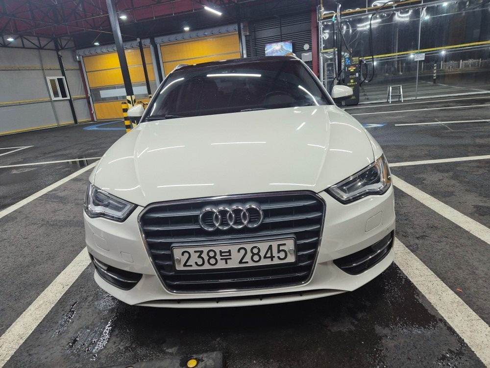 A3 8V 35 TDI (110마력)스포트백 매물 썸네일