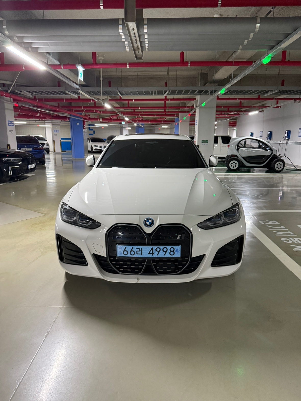 i4 그란쿠페G26 40(84kWh) eDrive M 스포츠 프로 매물 썸네일