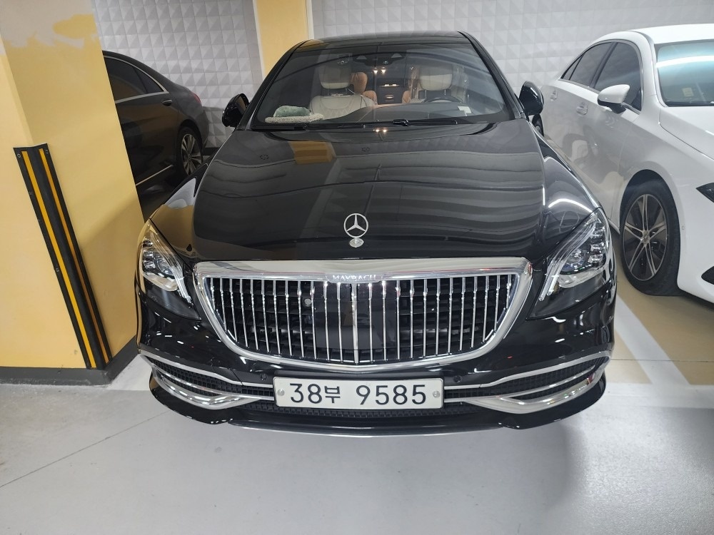 S 클래스 W222 Maybach S560 4Matic 후기형 (469마력) 매물 썸네일