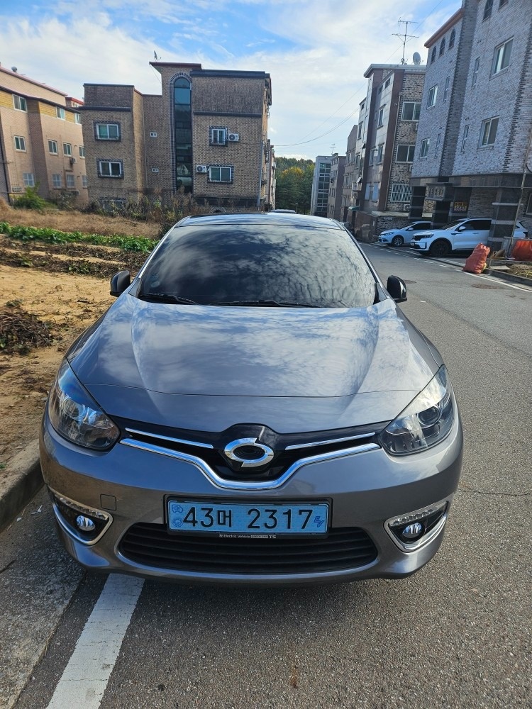 SM3 Z.E BEV(35.9kWh) FWD RE 매물 썸네일