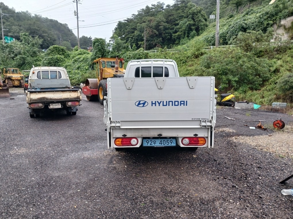 적재함 긇힘 앞범퍼 기스있음 중고차 직거래 (4)