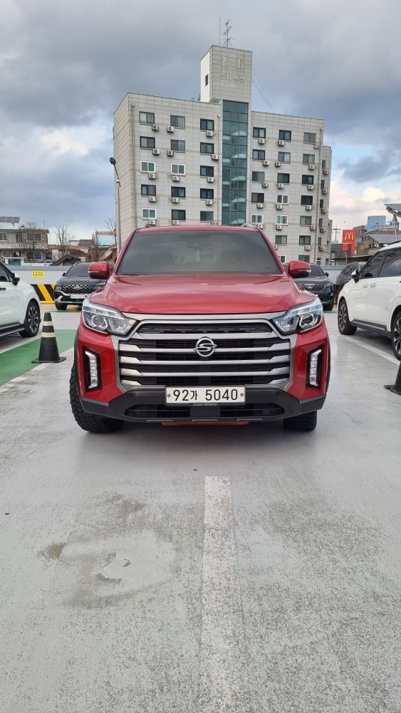 더 뉴 렉스턴 스포츠 Q215 5인승(디젤 2.2) 4WD 프레스티지 매물 썸네일