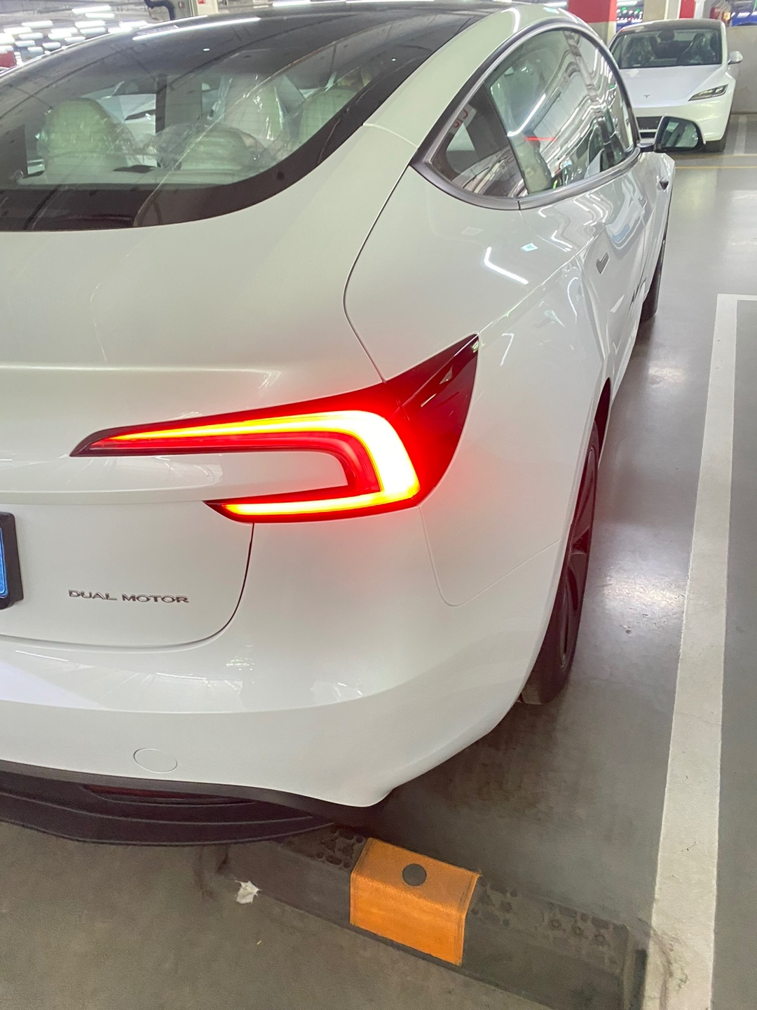 모델 3 BEV(75kWh) AWD 롱 레인지 매물 썸네일