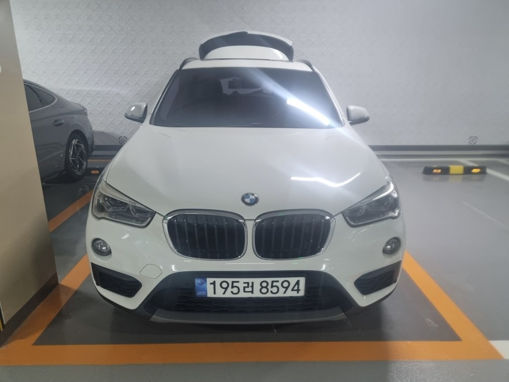 X1 F48 18d xDrive 중기형 (150마력) 매물 썸네일