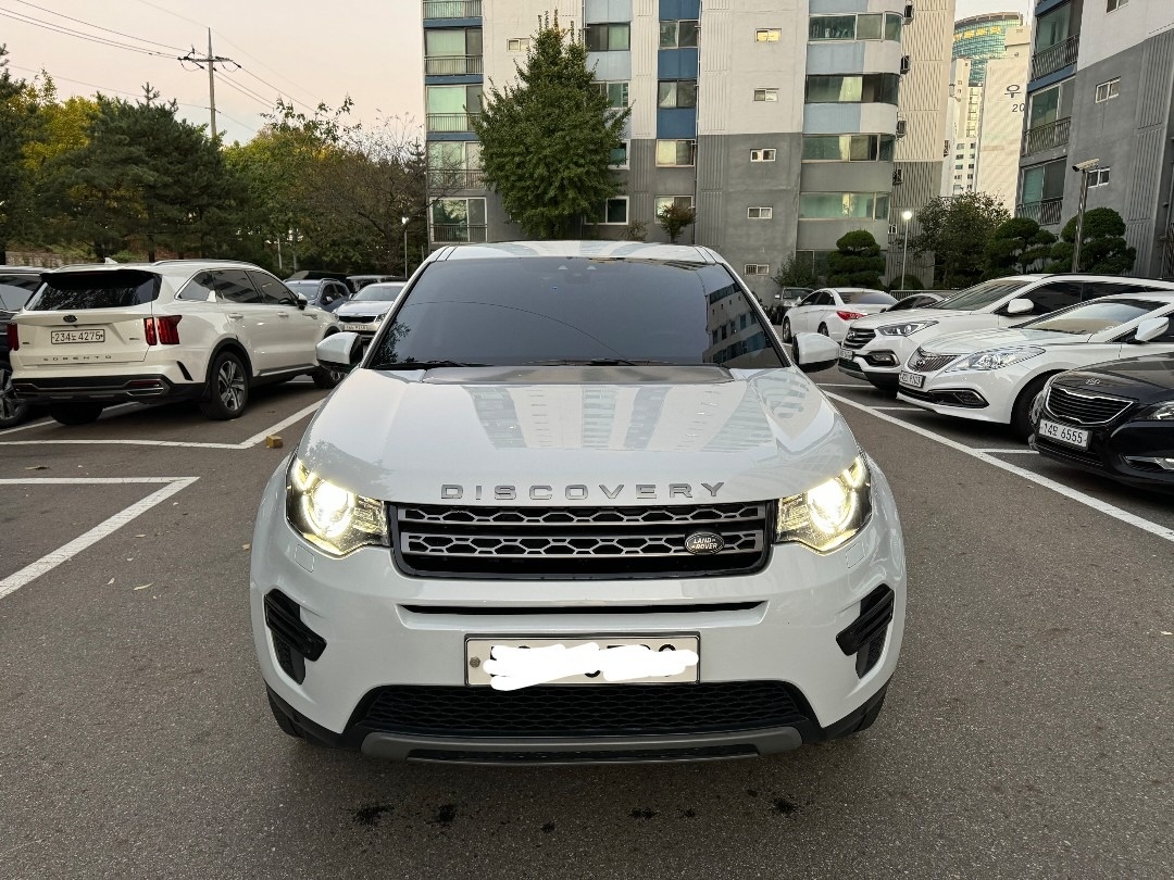 디스커버리 스포츠 L550 2.0 TD4 AWD 매물 썸네일