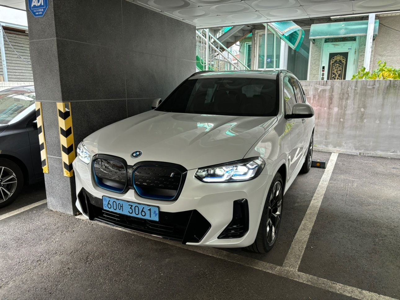 iX3 G08 BEV(74kWh) (286마력)M 스포츠 매물 썸네일