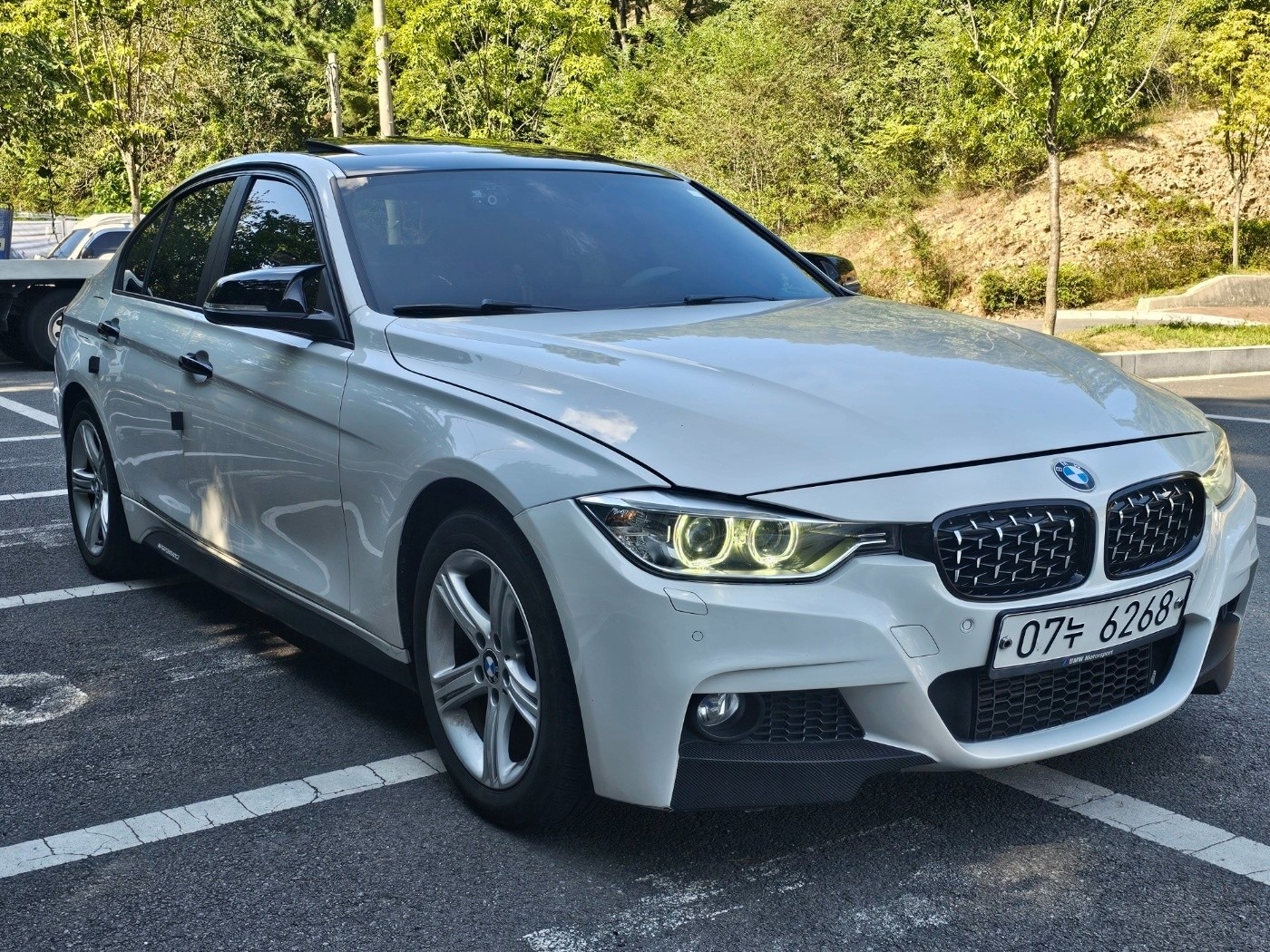 3시리즈 F30 320 i 세단 (184마력) 매물 썸네일