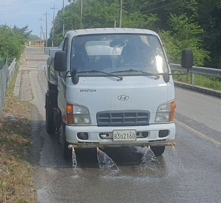 마이티 이동주유차에서 합벅적인 살수차