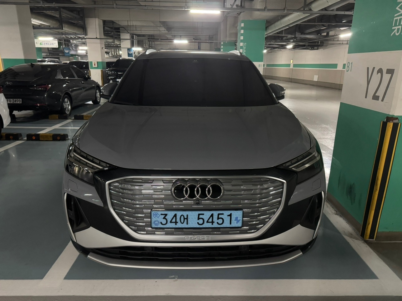 Q4 e-tron BEV(82kWh) RWD 40 (386km) 매물 썸네일