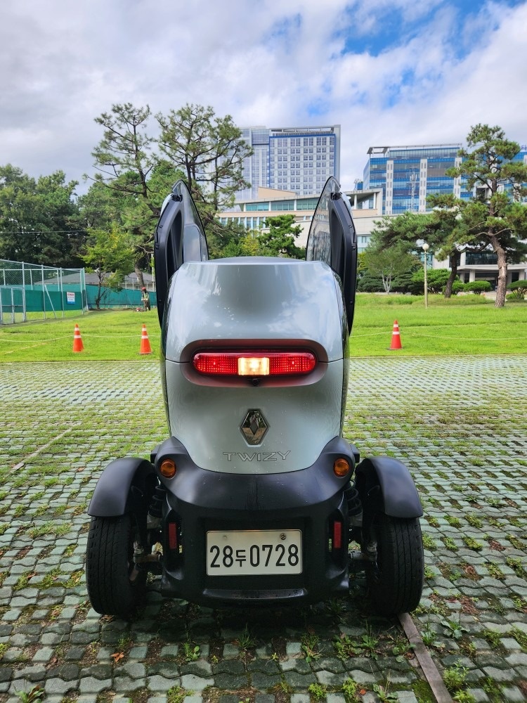 19년 5400km 주행
스페인산이  중고차 직거래 (2)