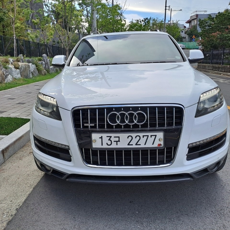 Q7 4L 3.0 TDI 콰트로 (239마력) 매물 썸네일