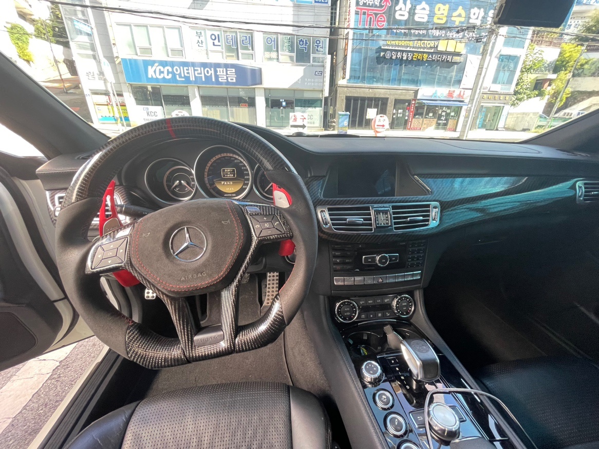 12년식 cls63amg  모델이구요 중고차 직거래 (9)