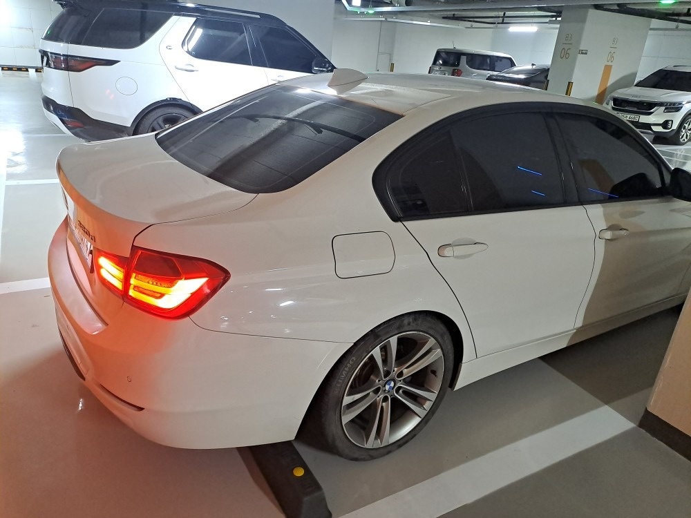 13년식 BMW F30 320D  스 중고차 직거래 (1)