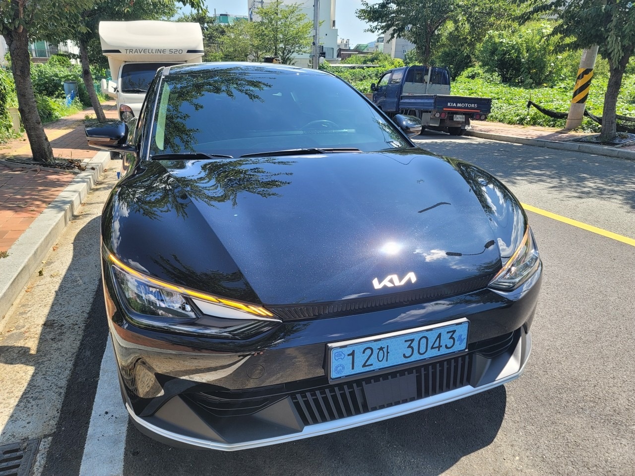 EV6 CV BEV(롱레인지/77.4kWh) RWD 에어(470km) 매물 썸네일