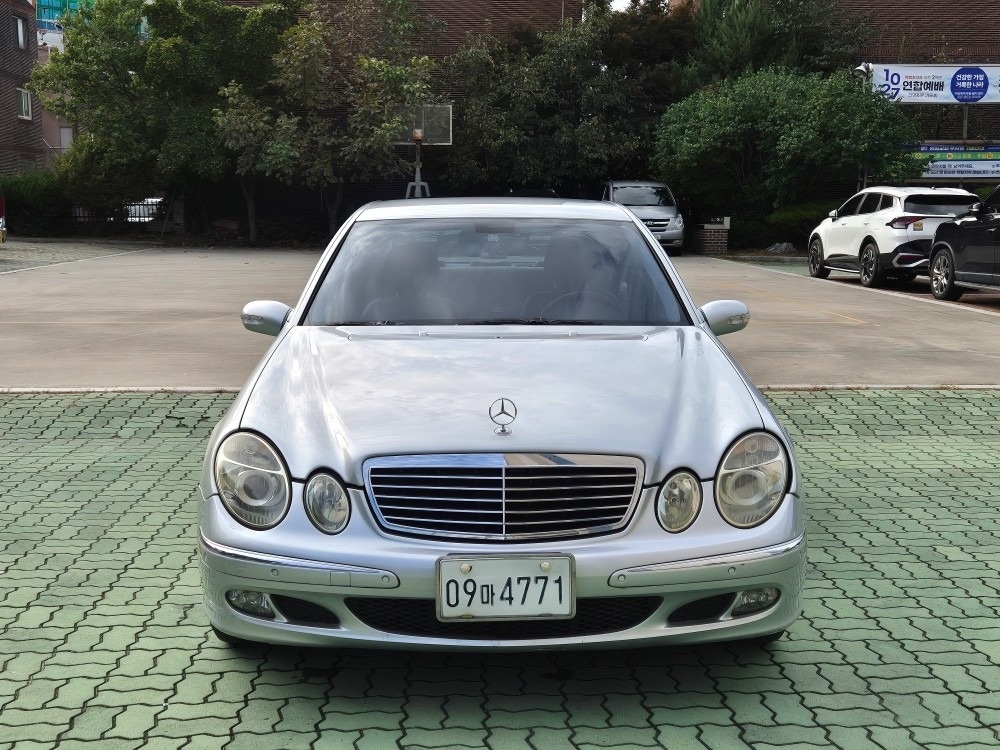 2006년 벤츠 E200
주행거리 2