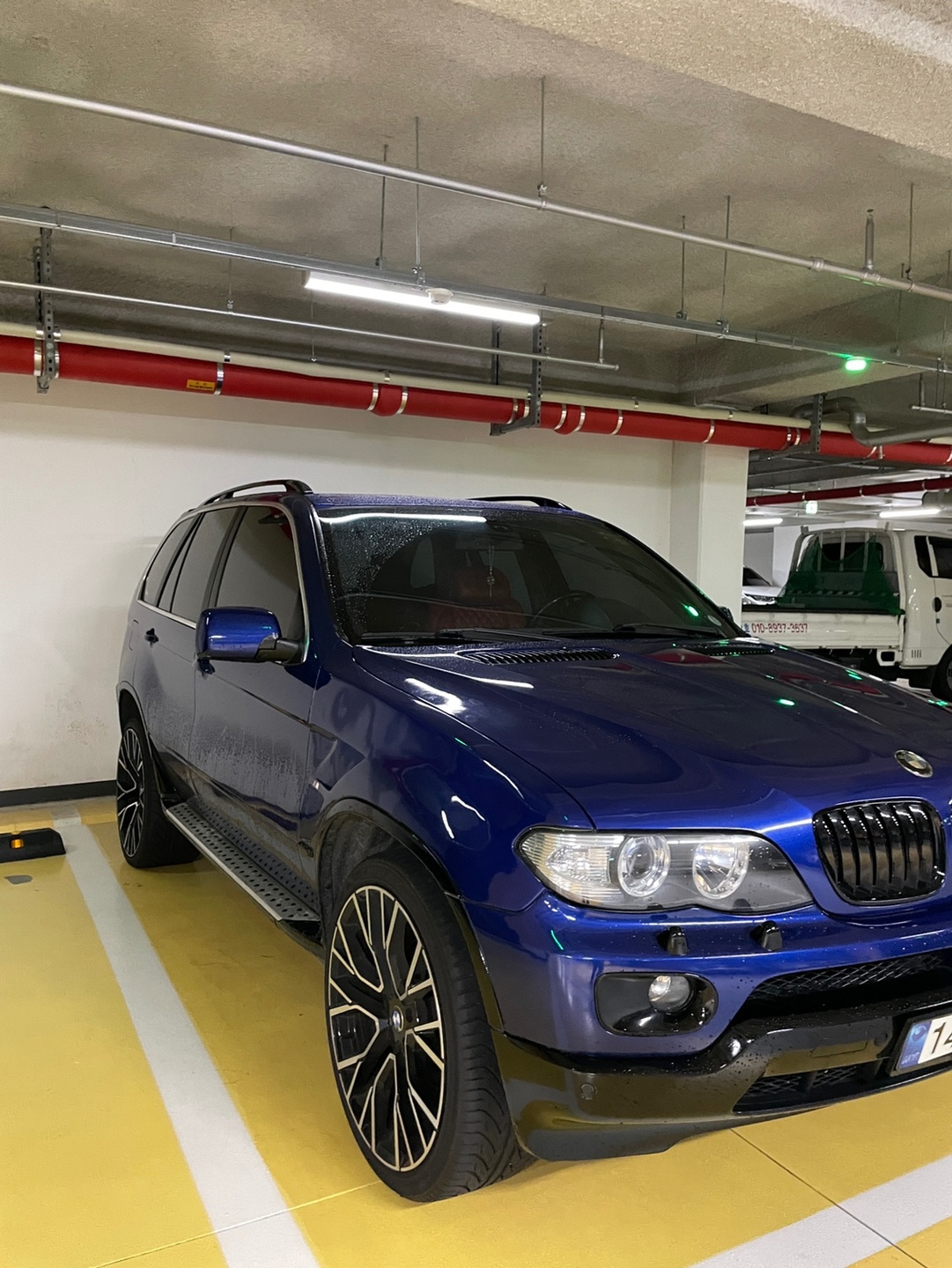 안녕하세요, 

BMW e53 x5 