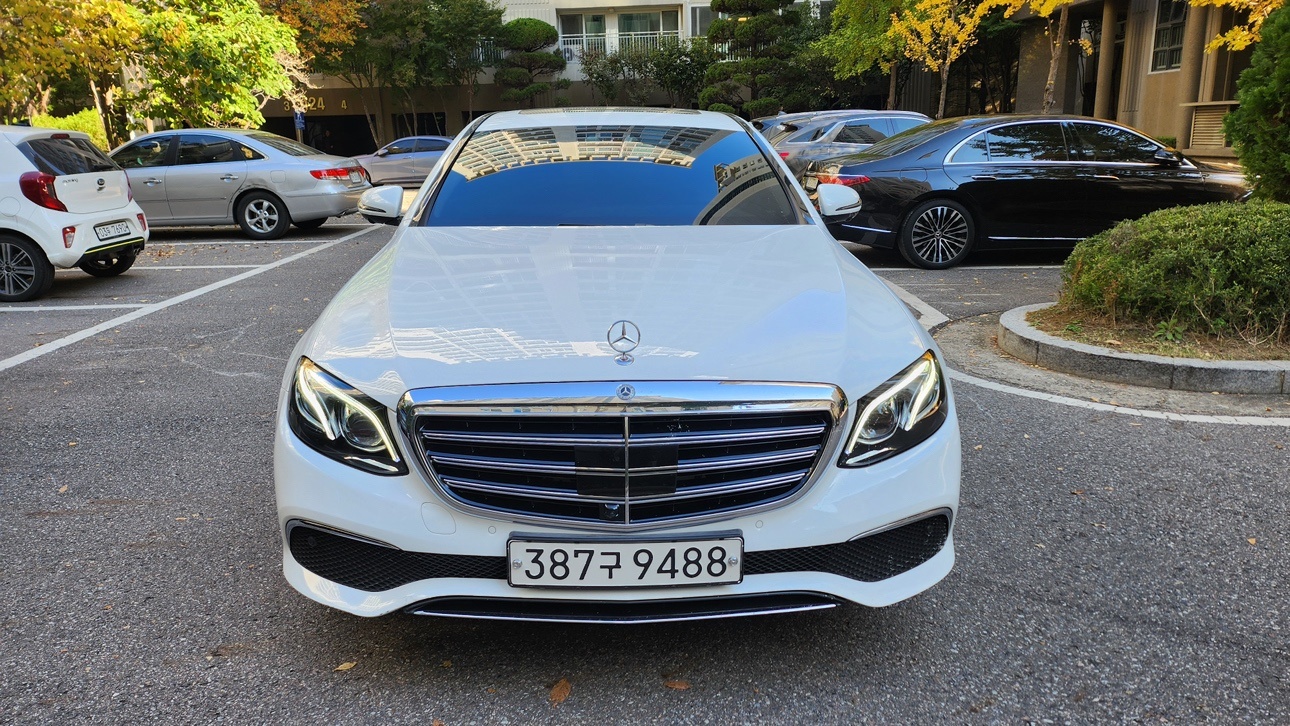 E 클래스 W213 E300 4Matic 매물 썸네일