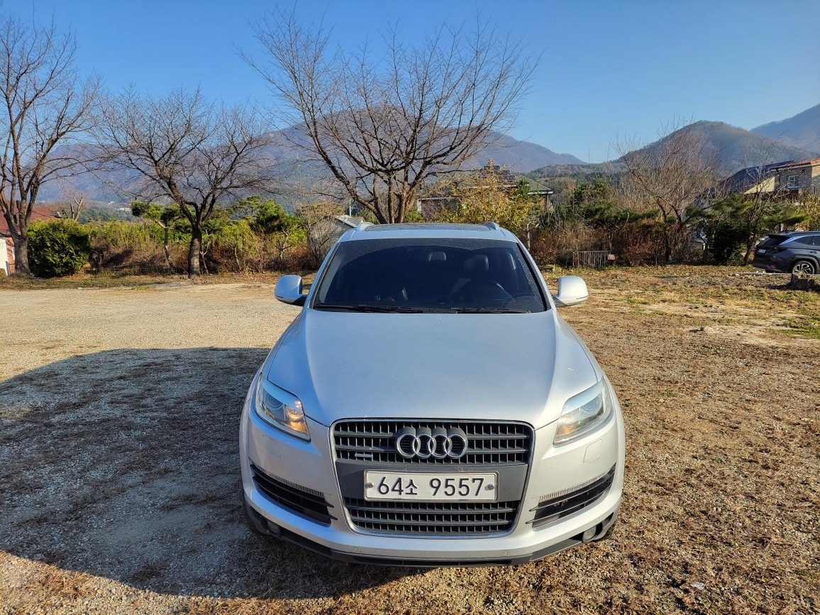 Q7 4L 3.0 TDI 콰트로 (239마력) 매물 썸네일