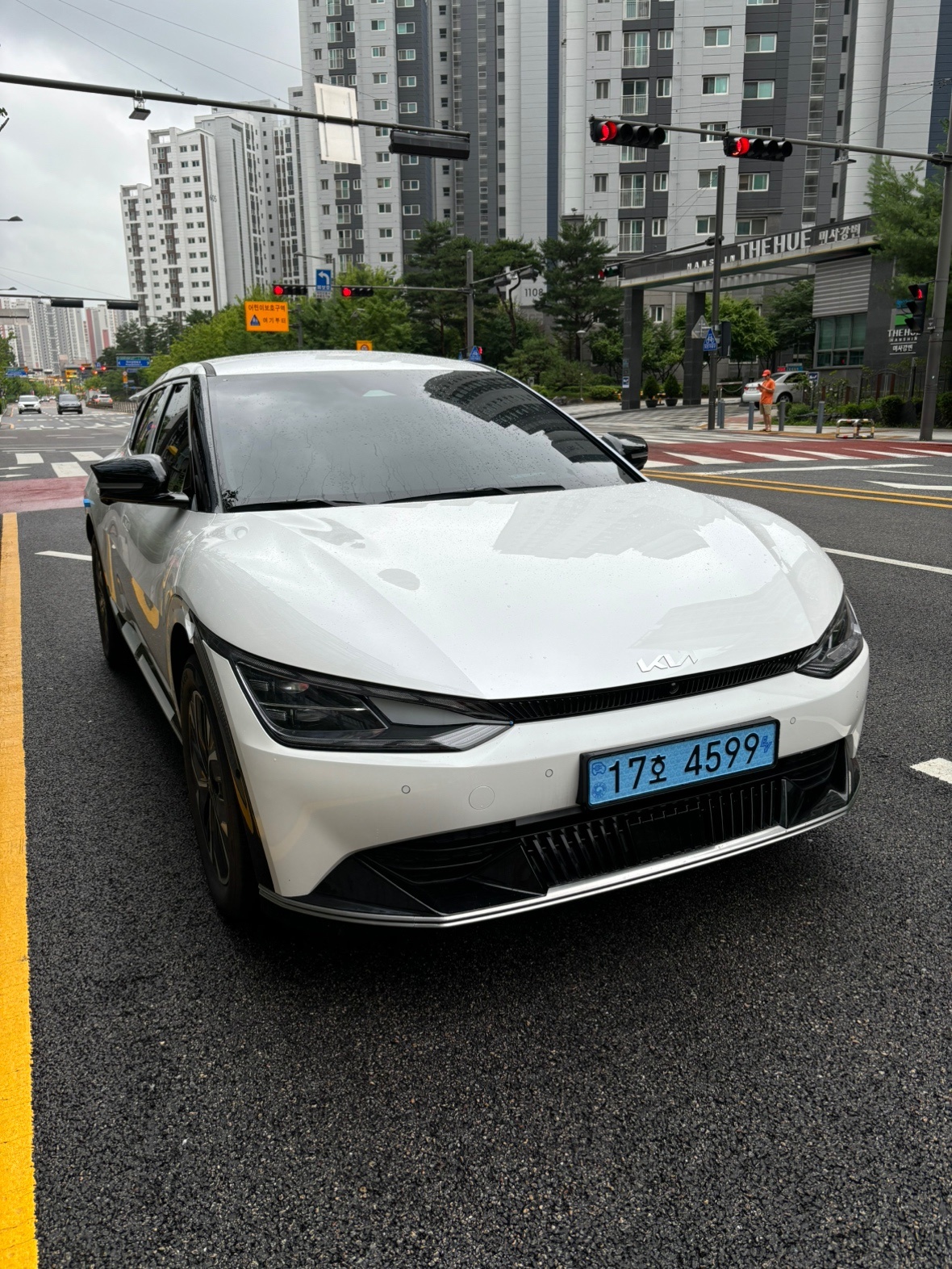 EV6 CV BEV(롱레인지/77.4kWh) AWD 어스(441km) 매물 썸네일