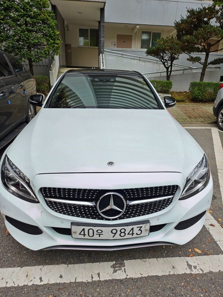 C 클래스 W205 C220 블루텍 (204마력) 매물 썸네일