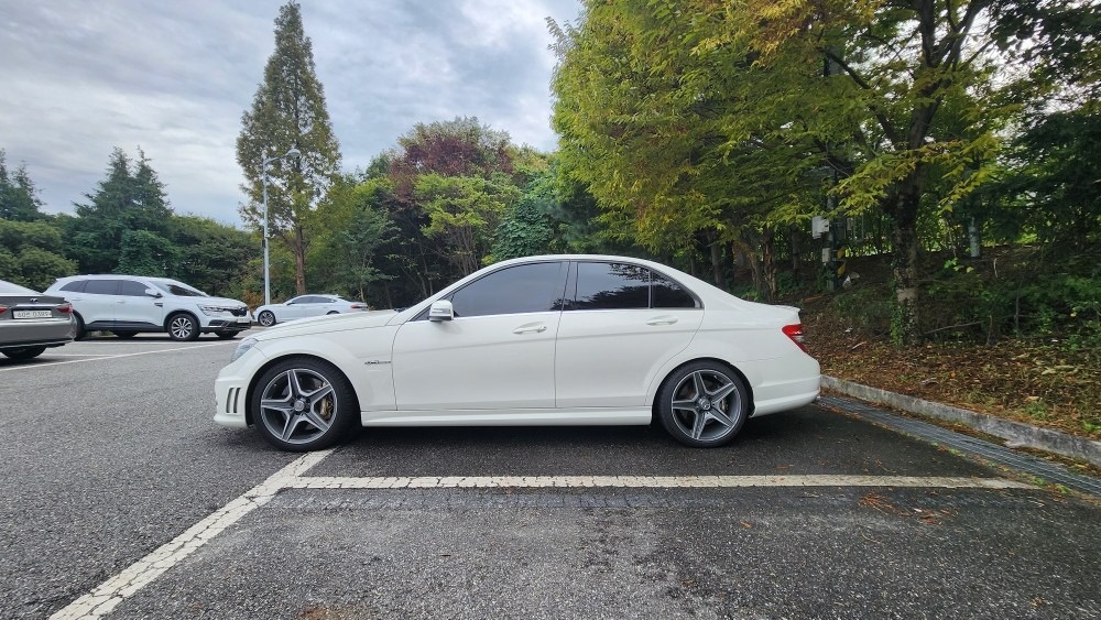 C 클래스 W204 C63 amg 매물 썸네일