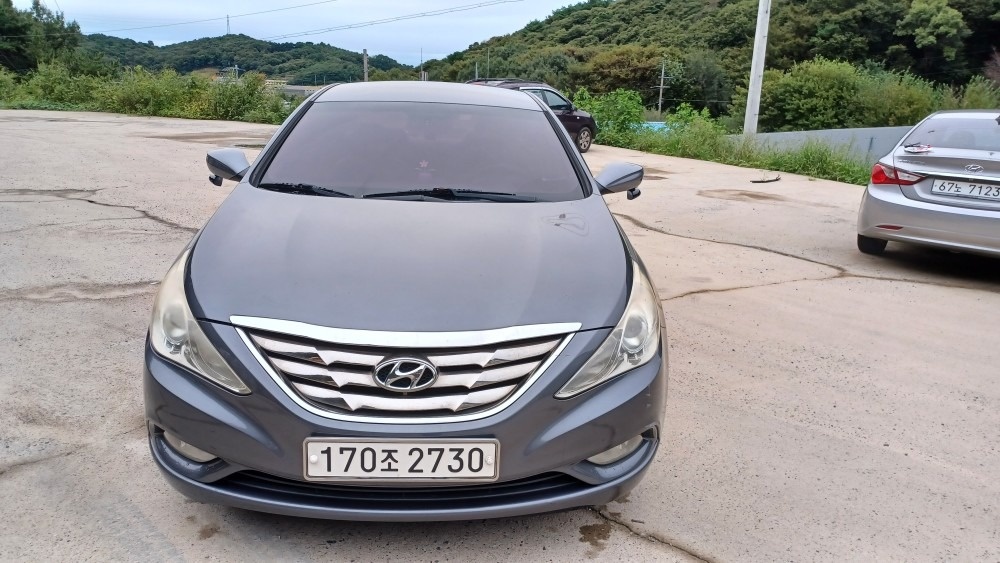 Hyundai sonata yf 중고차 직거래 (1)