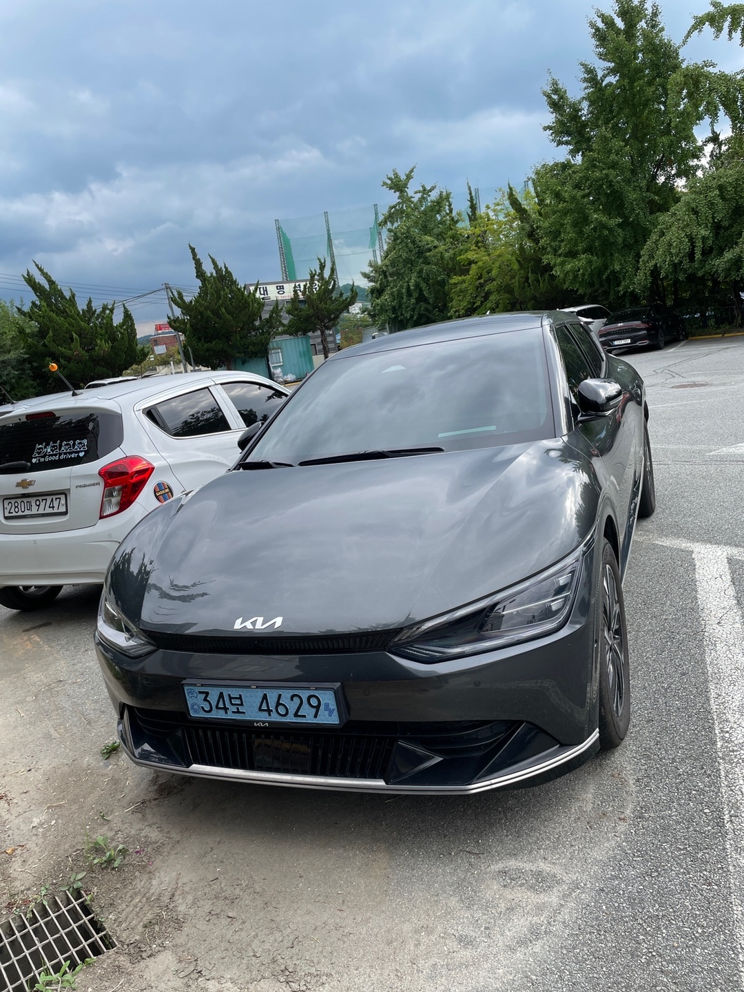 EV6 CV BEV(롱레인지/77.4kWh) AWD 어스(441km) 매물 썸네일