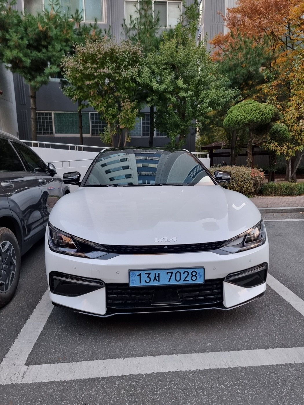 EV6 CV BEV(롱레인지/77.4kWh) RWD GT-Line(434km) 매물 썸네일