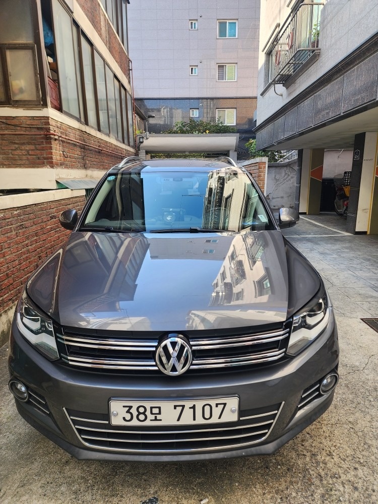 뉴 티구안 5N 2.0 TDI 블루모션 (140마력) 매물 썸네일