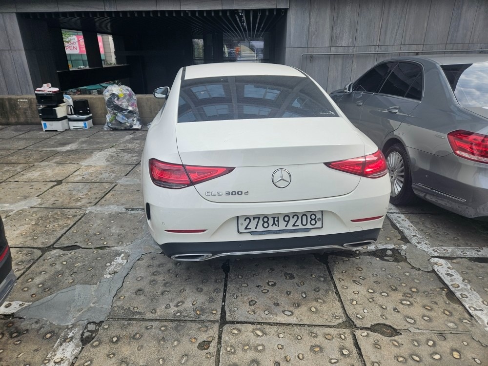 CLS 클래스 C257 CLS300 d 전기형 (239마력)AMG Line 매물 썸네일