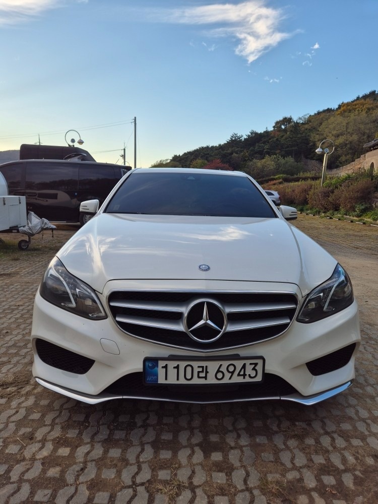 E 클래스 W212 E350 4Matic 전기형 (272마력)엘레강스 매물 썸네일