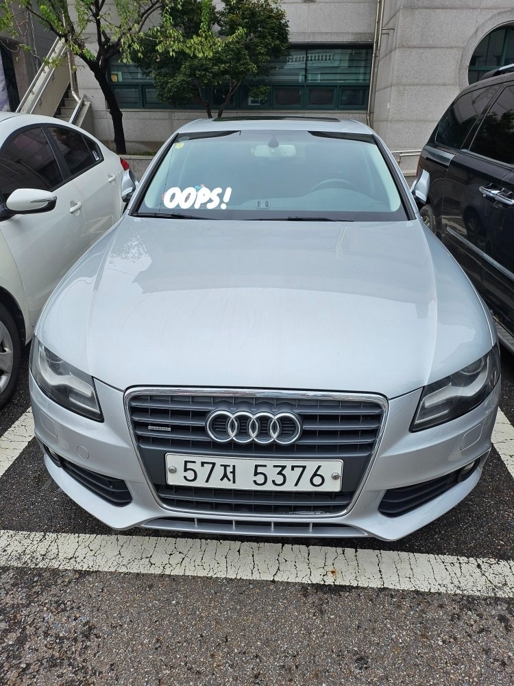 아우디A4 2.0 TFSI 콰뜨로
블