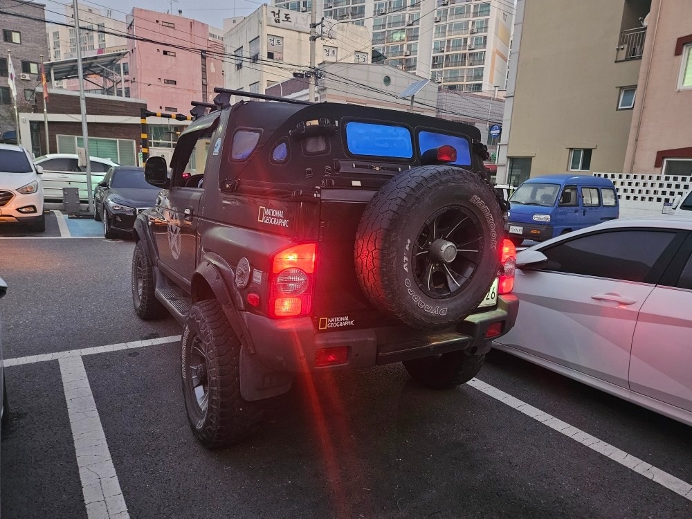 뉴 코란도 KJ 5인승 디젤 TX5 4WD 고급 매물 썸네일