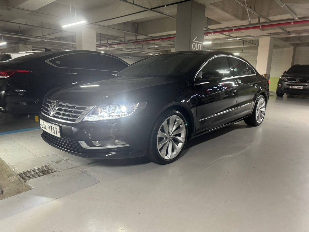 뉴CC 2.0TDI 판매합니다.
오래