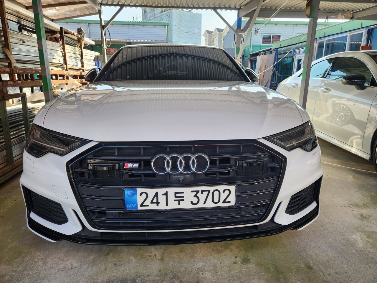 S6 C8/4A 3.0 TDI 콰트로 (350마력) 매물 썸네일