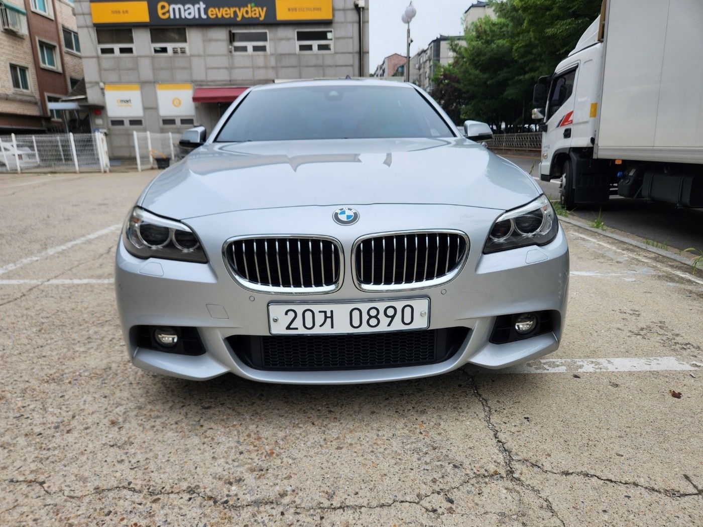 5시리즈 F10 528 i xDrive (245마력)M 에어로 다이나믹 매물 썸네일