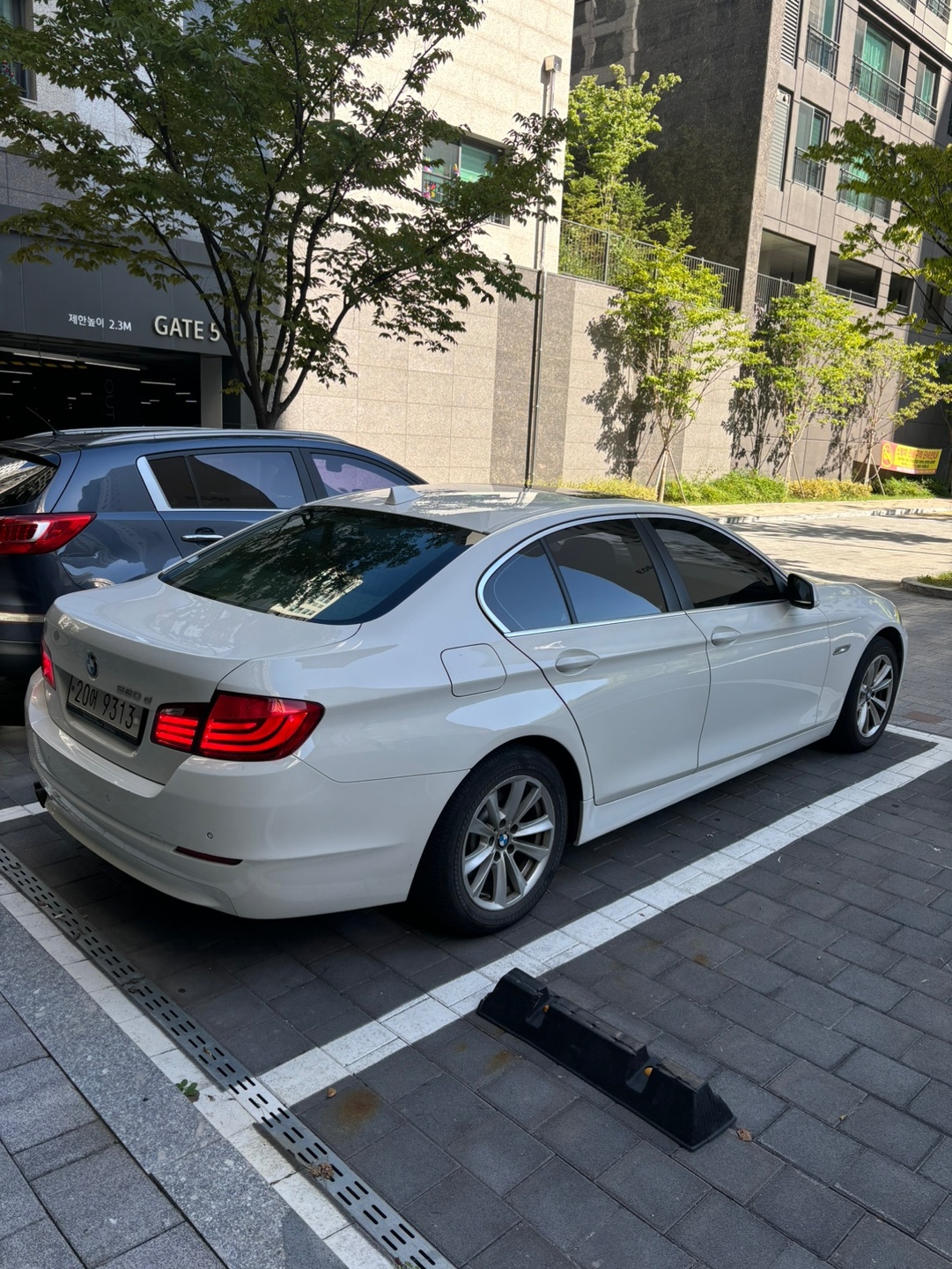 2011년식 BMW 520D 차량 판 중고차 직거래 (6)