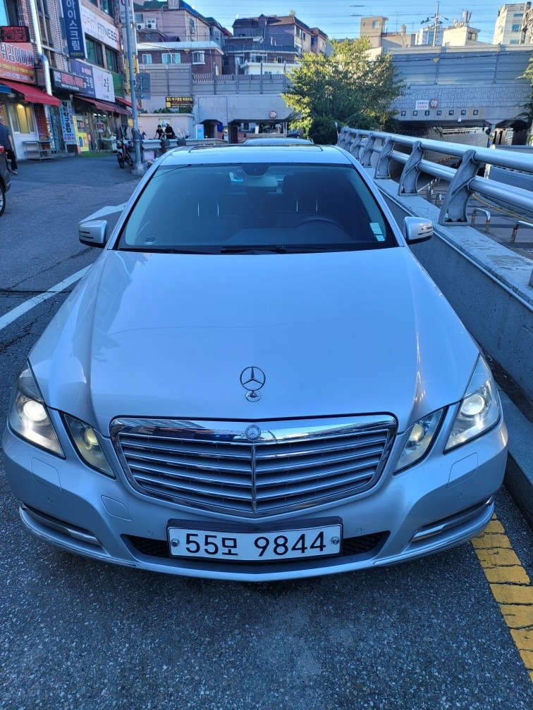 E 클래스 W212 E300 전기형 (231마력) 매물 썸네일