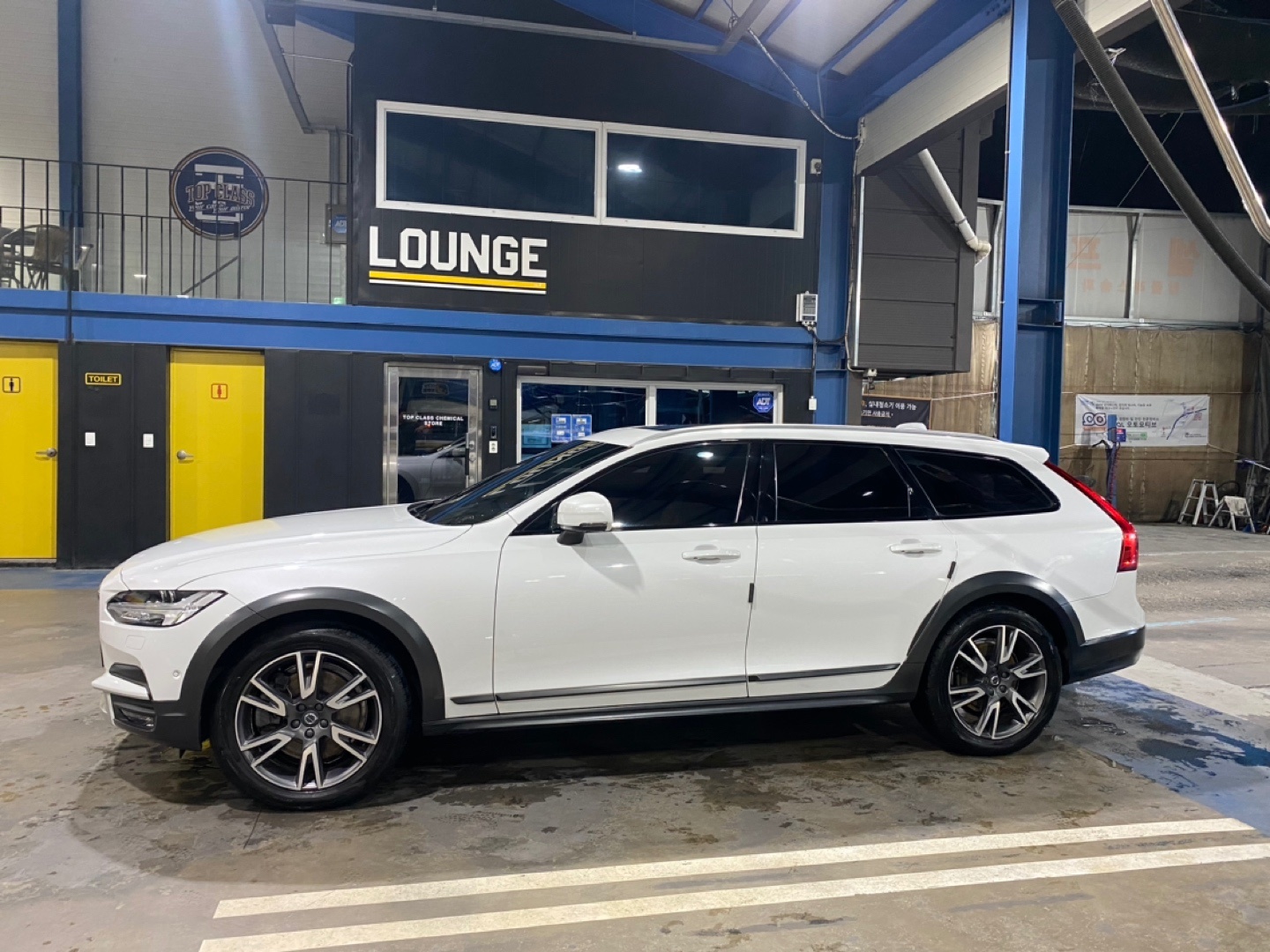 V90 크로스컨트리 T5 AWD 매물 썸네일