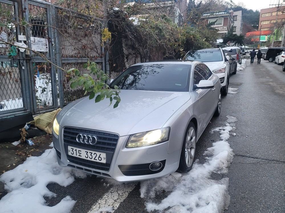 A5 8T 2.0 TFSI Coupe 콰트로 (211마력) 매물 썸네일