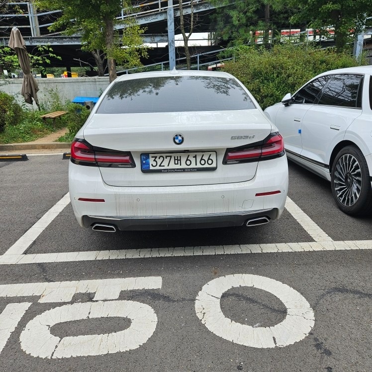 23년형 BMW 523D 입니다
이차 중고차 직거래 (2)